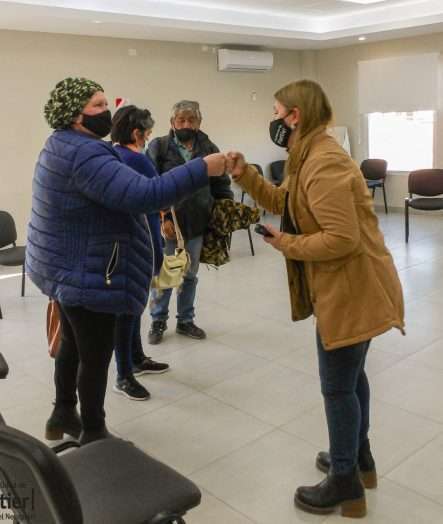 VECINOS DEL SECTOR OESTE ORGANIZARON UNA REUNIÓN POR TRANSPORTE Y SEGURIDAD CON LA INTENDENTA