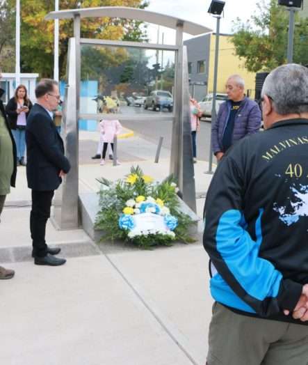 Bertolini conmemoró a los veteranos y caídos de Malvinas en su día