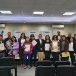 Familias del barrio La Herradura firmaron las escrituras de sus lotes